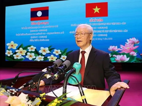 Việt Nam và Lào không chỉ là hai nước láng giềng, mà là 'hai nước anh em, đồng chí'