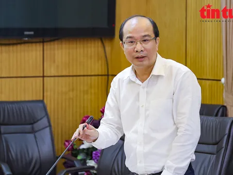 Nghiên cứu việc để tội phạm tham nhũng, kinh tế nộp tiền thay cho xử lý hình sự