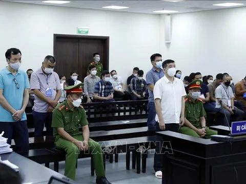 Cựu Đại tá Phùng Anh Lê bị đề nghị từ 9 - 10 năm tù về tội 'Nhận hối lộ'