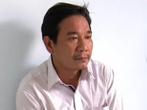 Khởi tố, bắt tạm giam người cha phóng hỏa đốt nhà vì con gái không vay tiền để trả nợ