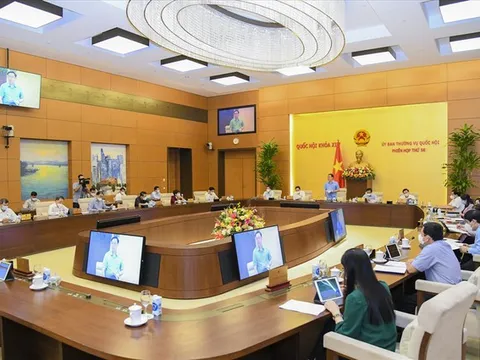 Cho ý kiến và thông qua Nội quy kỳ họp Quốc hội (sửa đổi) tại kỳ họp thứ 4