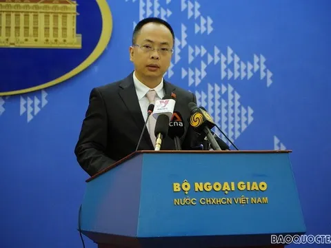 Tiếp tục nghiên cứu xây dựng chính sách xuất nhập cảnh phù hợp với tình hình mới