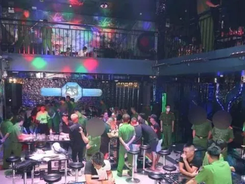 Ninh Bình: Phát hiện 57 thanh niên dương tính với ma túy tại quá bar