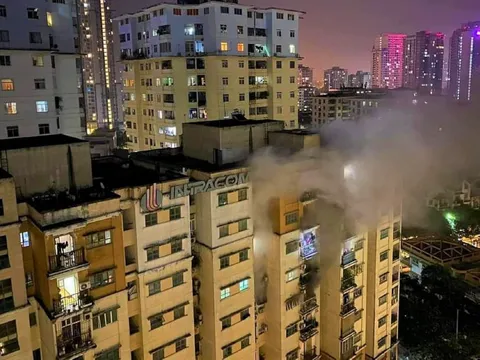 Hình phạt nào cho người đàn ông đốt tủ quần áo gây cháy chung cư ở Hà Nội?