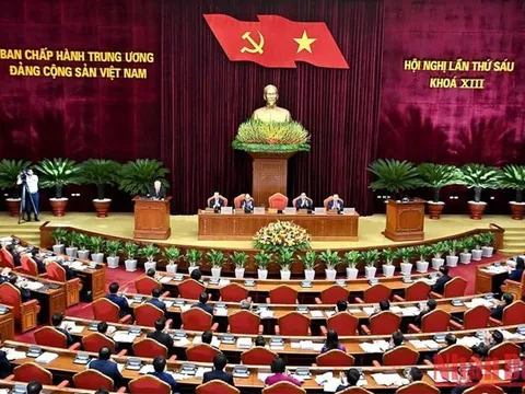 Ngày làm việc thứ tư của Hội nghị Trung ương 6 khóa XIII