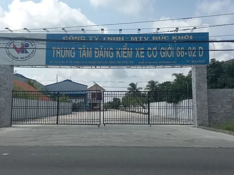 Tạm giữ hình sự Giám đốc trung tâm đăng kiểm ở Đồng Tháp vì nhận hối lộ