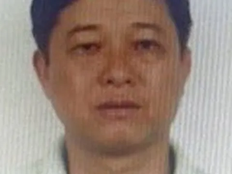 Truy nã đối tượng nhận 450 triệu đồng để 'chạy án'