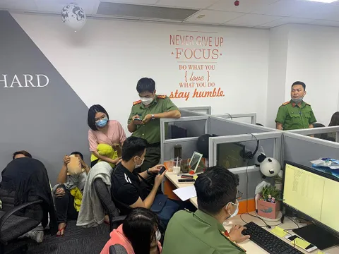 TP.HCM: Bắt 13 người chuyên cắt ghép ảnh, gọi điện vu khống để đòi nợ