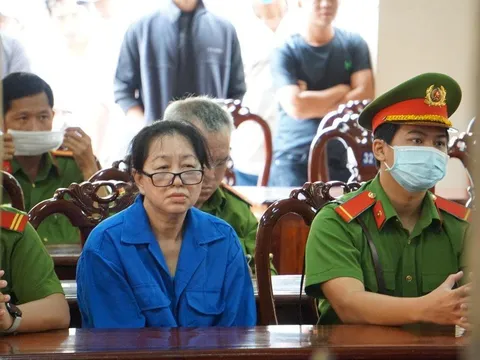 Tòa phúc thẩm tuyên án vụ bà trùm buôn lậu Mười Tường kêu oan