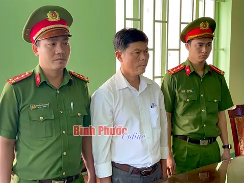 Bình Phước: Bắt tạm giam 2 nguyên Chánh văn phòng HĐND, UBND huyện Bù Đăng