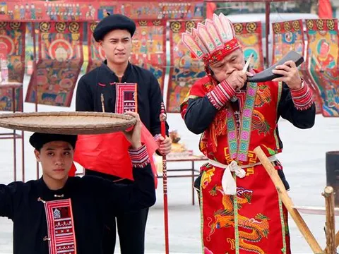 Cần có cơ chế, chính sách đồng bộ để phát triển nguồn nhân lực ngành văn hóa ở địa phương