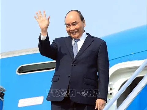 Chủ tịch nước Nguyễn Xuân Phúc lên đường thăm cấp Nhà nước tới Indonesia