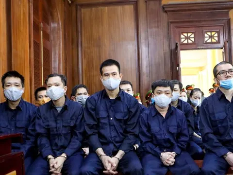 Đang tuyên án vụ Nguyễn Thái Luyện và đồng phạm lừa đảo