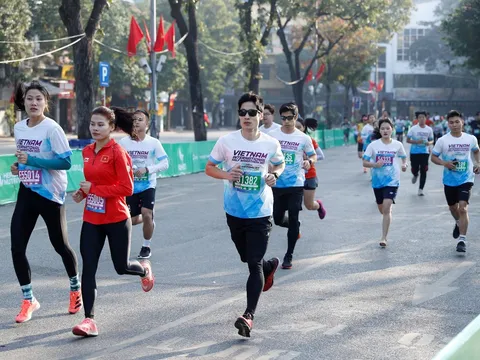 Lan tỏa lối sống tích cực cùng đường chạy bán marathon do Herbalife Việt Nam đồng hành