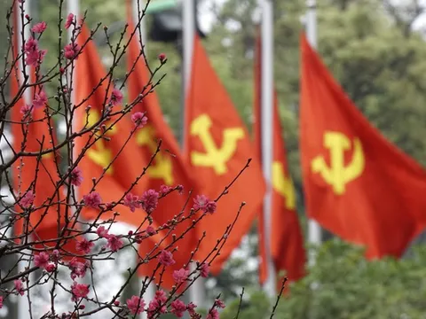 Mùa Xuân nghĩ về Đảng