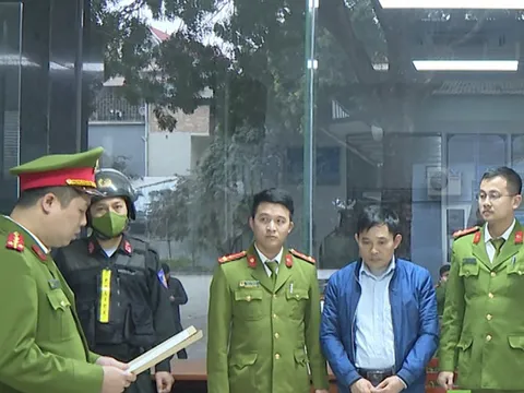 Khởi tố, bắt tạm giam Giám đốc trung tâm đăng kiểm ở Phú Thọ