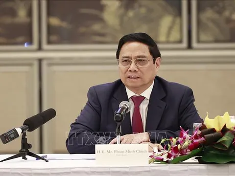 Thủ tướng làm việc với đại diện các quỹ đầu tư lớn của Singapore và các nước