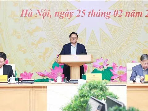 Thủ tướng: Không yêu cầu xác nhận tình trạng cư trú trong giải quyết thủ tục hành chính