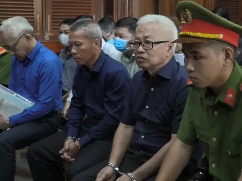 Cựu TGD DAB Trần Phương Bình lãnh thêm 20 năm tù