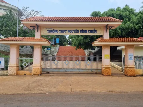 Khởi tố, bắt tạm giam hiệu trưởng chiếm đoạt gần 800 triệu đồng