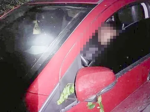 Hà Nội: Phát hiện người phụ nữ tử vong trong ô tô ở hầm chung cư