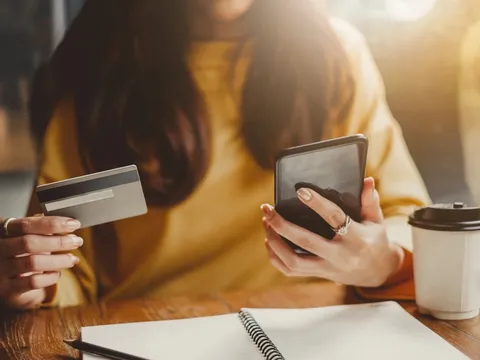 Mạo danh, tự ý sử dụng hình ảnh của người khác để lừa đảo, bị xử lý thế nào?