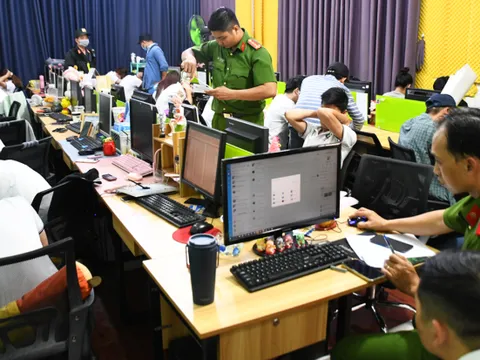 Pháp luật quy định như thế nào về hành vi chiếm đoạt tài sản và làm sao để đòi nợ đúng pháp luật?