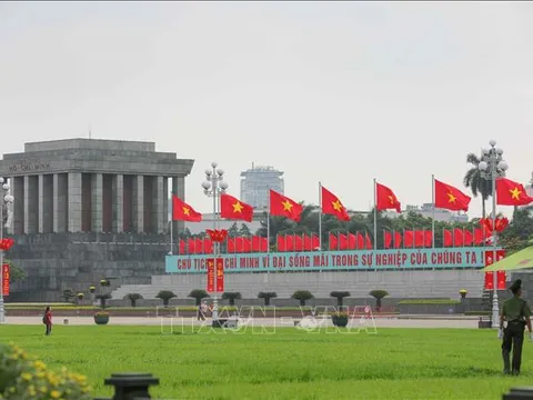 48 năm thống nhất đất nước: Tổ quốc, ta xây lại đẹp hơn!