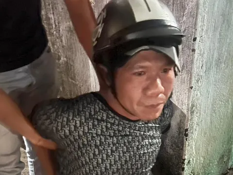 Bắt đối tượng dùng dao khống chế người phụ nữ rồi cướp tài sản ở Bình Dương