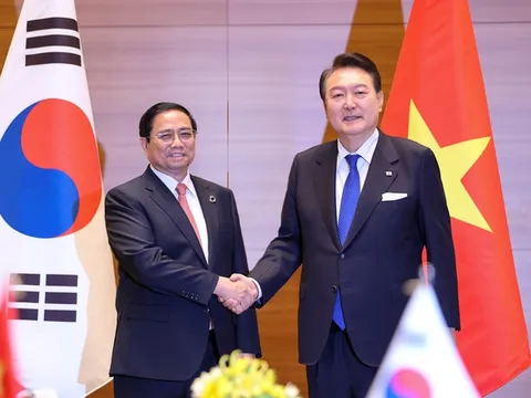 Thủ tướng Phạm Minh Chính hội kiến Tổng thống Hàn Quốc nhân dịp Hội nghị Thượng đỉnh G7 mở rộng