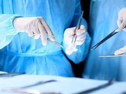 Phẫu thuật thẩm mỹ có phải làm lại giấy tờ tùy thân?