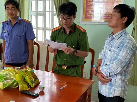 Bắt tạm giam chủ cửa hàng xe máy lừa đảo chiếm đoạt hơn 10 tỷ đồng