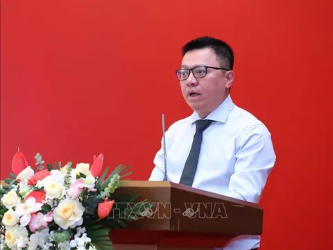 Báo chí, dư luận xã hội và cuộc đấu tranh phòng, chống tham nhũng, tiêu cực