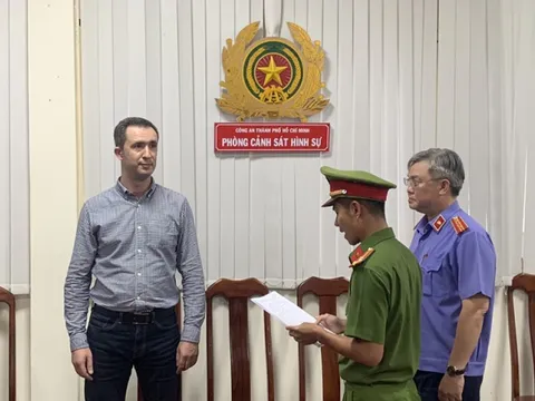 Khởi tố người nước ngoài điều hành 6 công ty cho vay nặng lãi