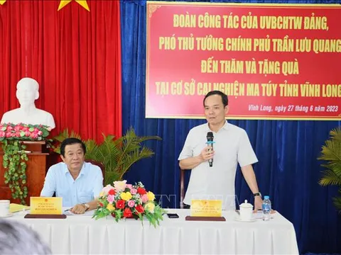 Phó Thủ tướng Trần Lưu Quang khảo sát công tác quản lý, điều trị, cai nghiện ma túy