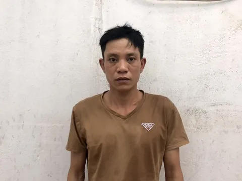 Mâu thuẫn với vợ, chồng đốt quán trà sữa