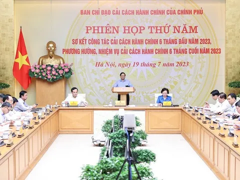 Thủ tướng: Những việc luật không cấm thì để người dân, doanh nghiệp làm