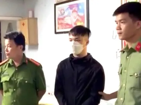 Đà Nẵng: Bắt giam 2 đối tượng vác súng, dao tự chế đi đòi nợ thuê