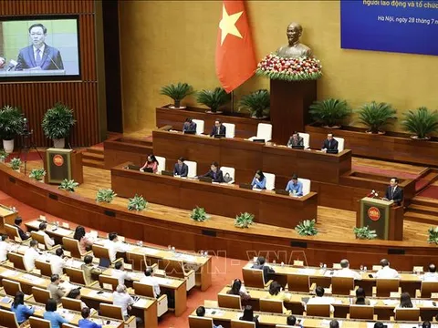 Chủ tịch Quốc hội Vương Đình Huệ chủ trì Diễn đàn người lao động năm 2023