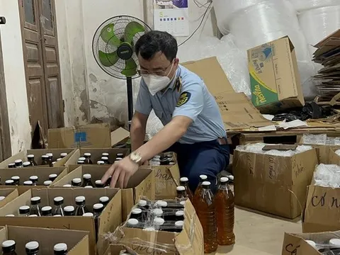 Khởi tố vụ án buôn bán mật ong giả tại Hà Nội