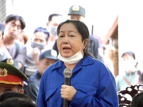 'Bà trùm' buôn lậu Mười Tường lĩnh án 23 năm tù