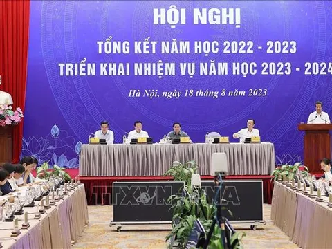 Kiến nghị hoàn thiện chính sách, tăng đầu tư cho giáo dục