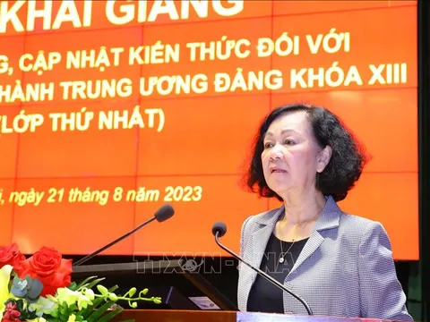 Bồi dưỡng, cập nhật kiến thức đối với Ủy viên BCH Trung ương Đảng khóa XIII