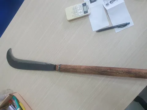 Tạm giữ đối tượng dùng dao chém tài xế công nghệ, cướp xe máy