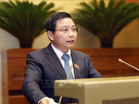 Phát triển hệ thống kết cấu hạ tầng đường bộ đáp ứng yêu cầu hiện đại hóa