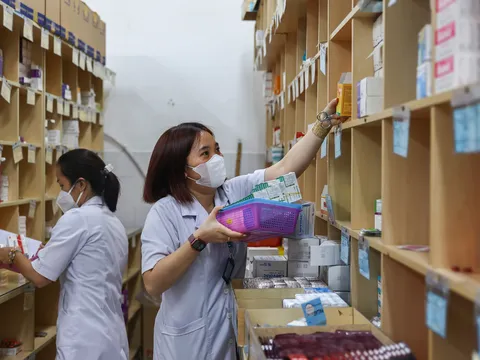 Đề xuất người bệnh phải mua thuốc bên ngoài sẽ được BHYT thanh toán