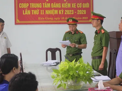 Bắt tạm giam Giám đốc trung tâm đăng kiểm xe cơ giới ở Kiên Giang
