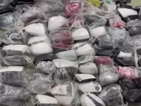 TP.HCM: Bắt nhóm đối tượng chuyên trộm cắp kính ô tô