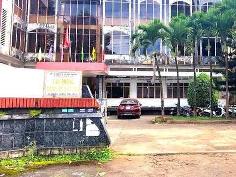 Bắt tạm giam Giám đốc Văn phòng đất đai ở Gia Lai