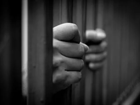 Chủ tịch nước ân giảm hình phạt tử hình xuống tù chung thân cho 5 bị án